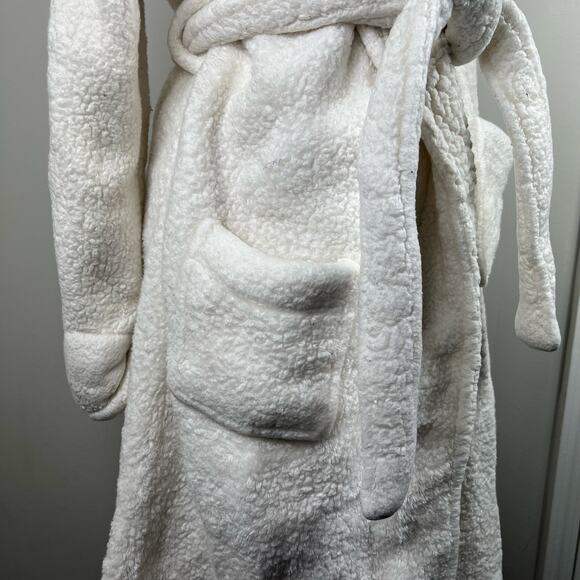 Nordstrom Fuzzy Fleece Robe - Picture 4 of 8